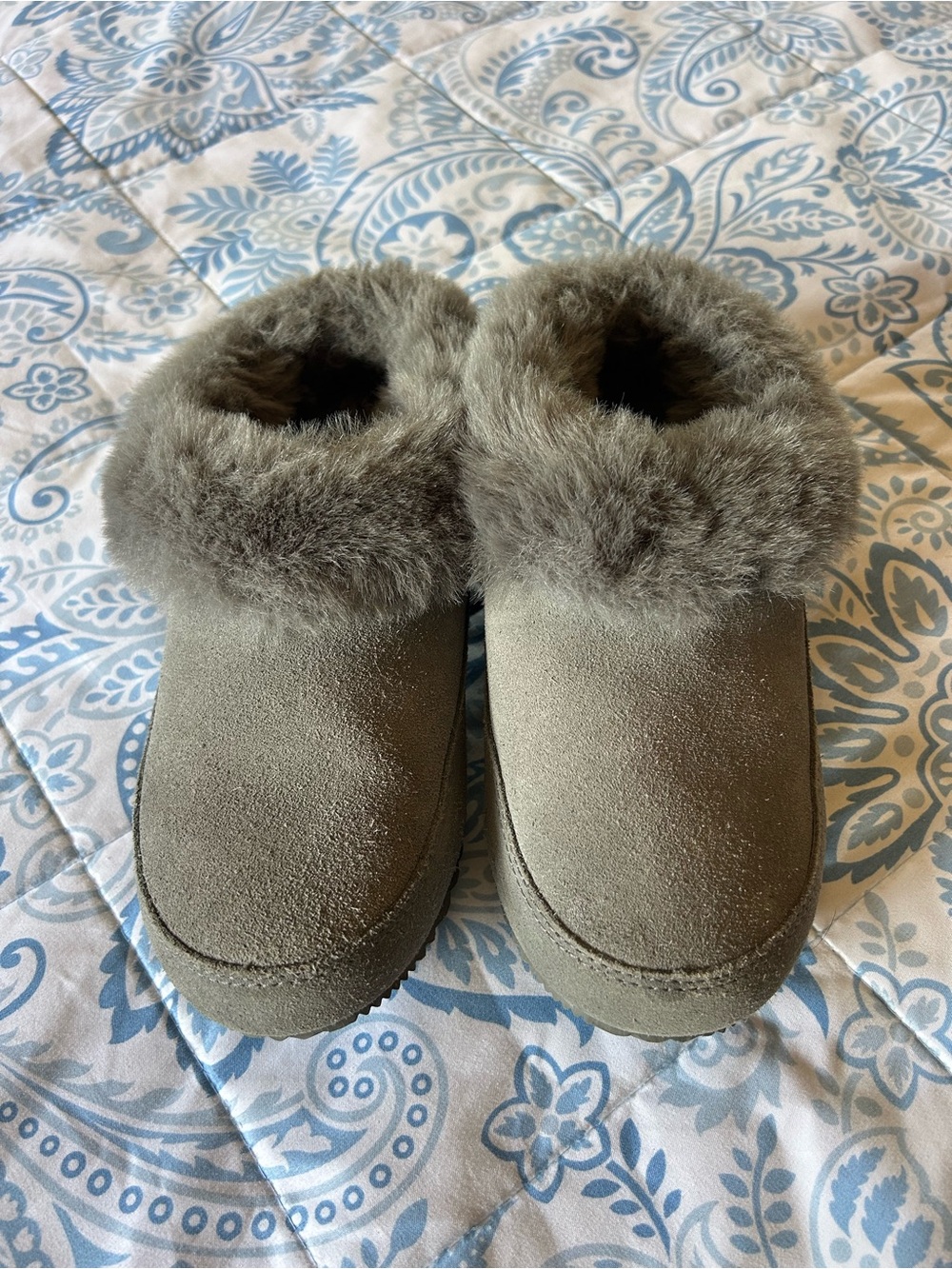 Sorel Faux Fur Cuff Slip-On Slippers